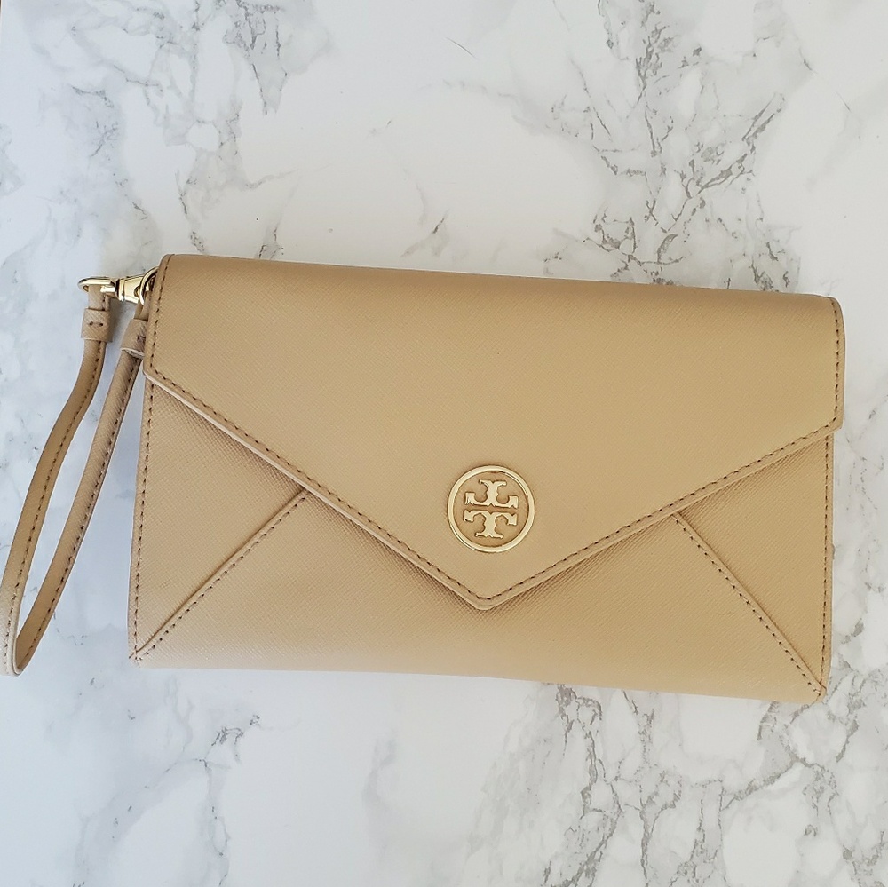 Tory Burch beige wallet/wristlet